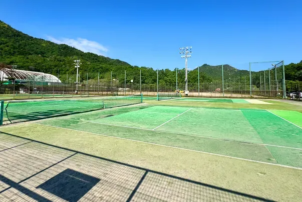 テニスコート利用可能